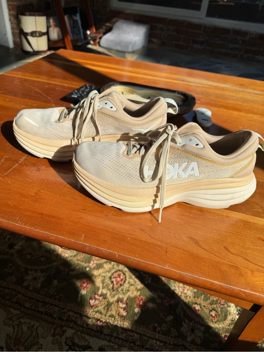 Hoka bondi 8 running shoes